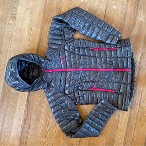 Mountain Hardwear Metallic Gray Puffer Jacket with Pink Accents